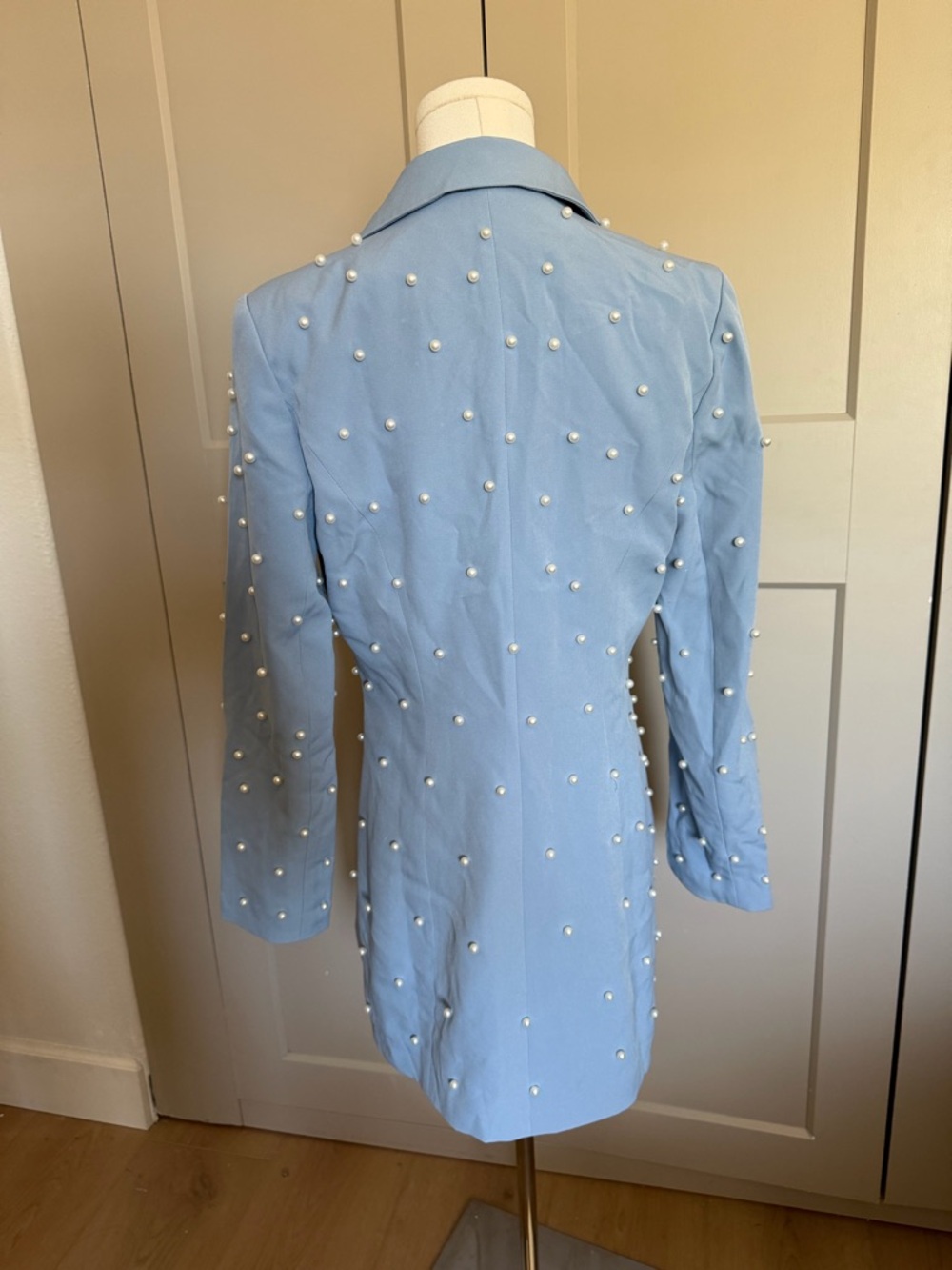 Boohoo Blue Pearl Embellished Blazer Mini Dress Size 6 - Picture 4 of 4